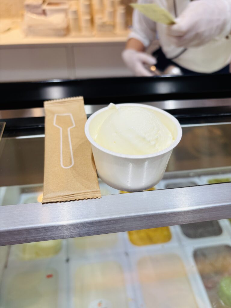 小田原　鈴廣　かまぼこの里　かまぼこ給　ジェラートと交換　美味しい